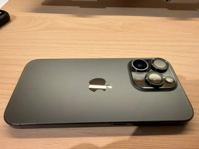 iPhone 15 pro 256g
