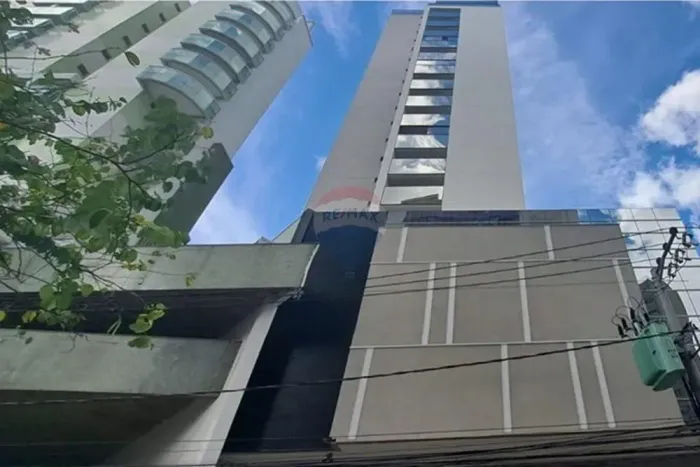 Apartamento a venda com 2 quartos/suíte, área de lazer no centro de Juiz de Fora