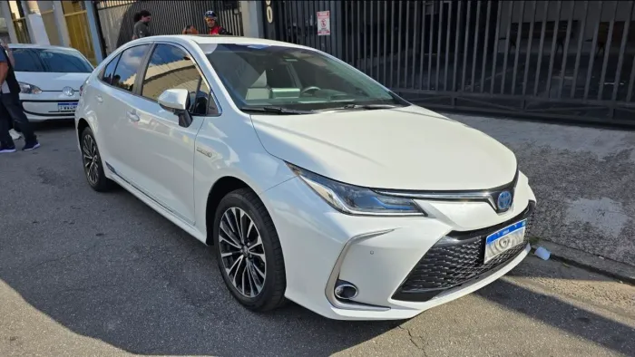 Toyota Corolla Altis Prem. Hybrid 1.8 Flex AUT 2024
