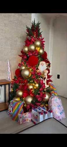 Árvore de Natal Grande Completa e Decorada + Enfeites e Luzes