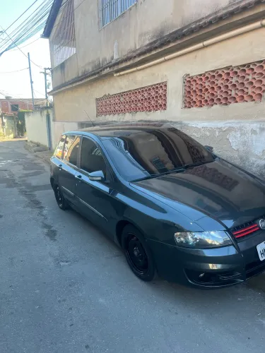Fiat Stilo 1.8 Attractive Flex 8V 5P 2011