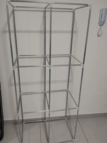 Vendo suporte em alumínio, serve como prateleira
