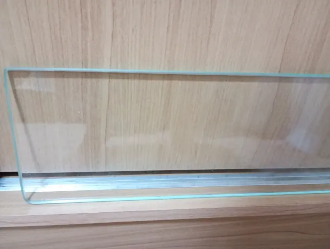 Prateleira de vidro (porta enfeites e porta shampoo)