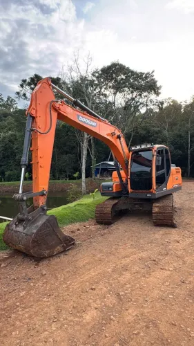 Escavadeira Hidráulica Doosan 140 Ano 2020 11.000 Horas Rodante Novo