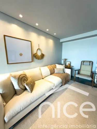 Apartamento alto padrão para Locação, mobiliado, com 2 suítes, no bairro Centro, em Itajaí