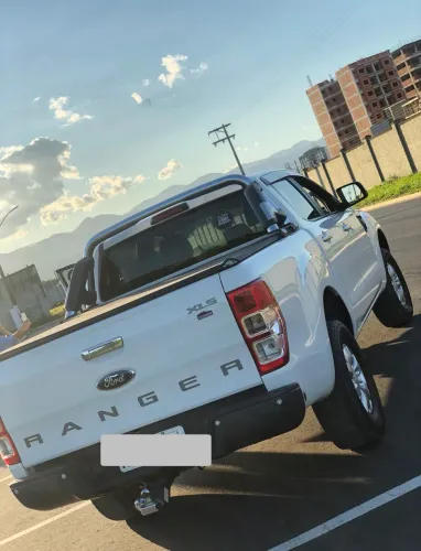 Ford Ranger XLS 2.5 16V 4X2 CD Flex 2015
