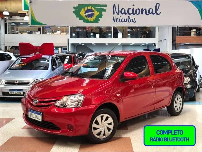 Toyota Etios X 1.3 Flex 16V 5P Mec. 2014