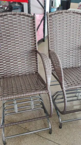 Cadeira de balanço 4 molas novas a pronta entrega