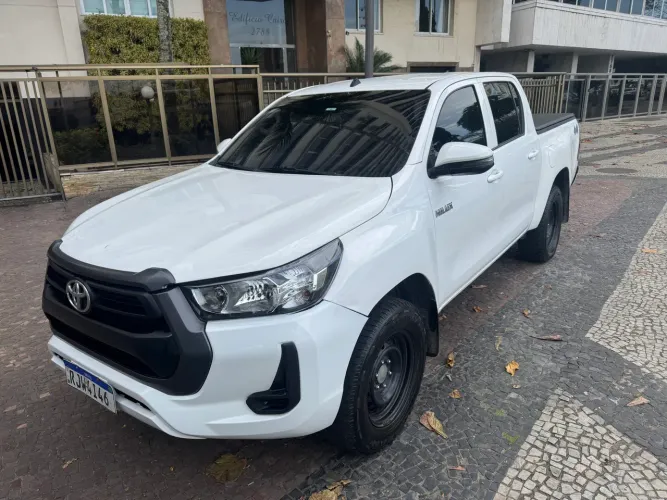 Toyota Hilux CD 4X4 2.8 Diesel Mec. 2021