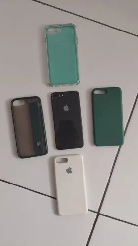 ? iPhone 8 Plus 256GB ? Para conserto/peças