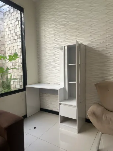 Escrivaninha Mesa com Armário 1 Porta 1 Gaveta