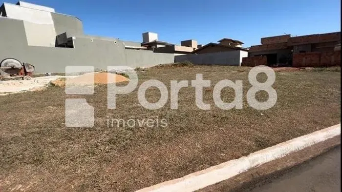 Terreno 682m² Condomínio Recanto do Lago em São José do Rio Preto