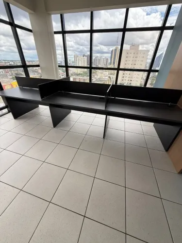 Estação de Trabalho / Mesa Coworking