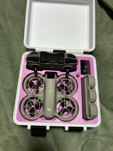 DJI neo