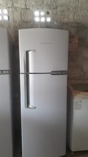 vendo geladeira Brastemp duplex semi nova