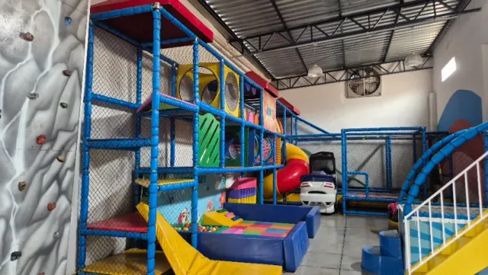 BRINQUEDOS DE CRIANÇA