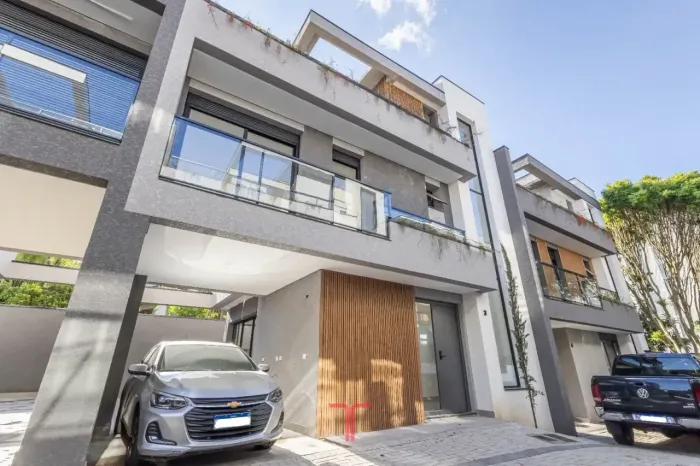 Sobrado com 3 dormitórios à venda, 176 m² por R$ 1.352.000,00 - Campo Comprido - Curitiba/