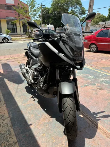 NC 750x - Preta