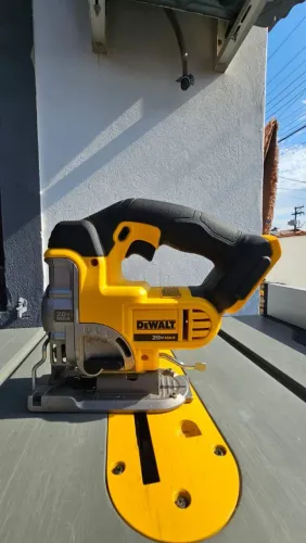 Serra tico tico Dewalt