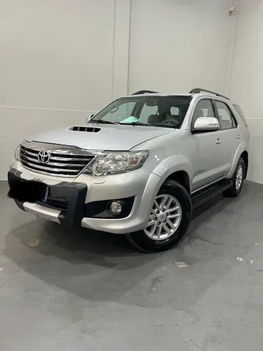 Toyota Hilux SW4 SRV D4-d 4X4 3.0 TDI Dies. AUT 2012