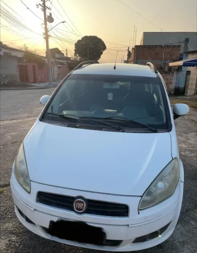 Fiat Idea Essence 1.6 Flex 16V 5P 2011