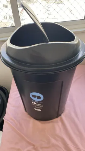 Lixeira basculante - 60L