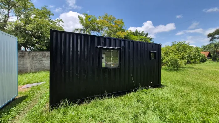 CONTAINER ESCRITÓRIO 20 PÉS COM LAVABO - R$ 32.900