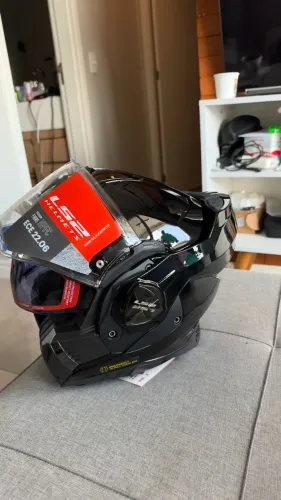 Capacete LS2 advant X preto brilhante 56