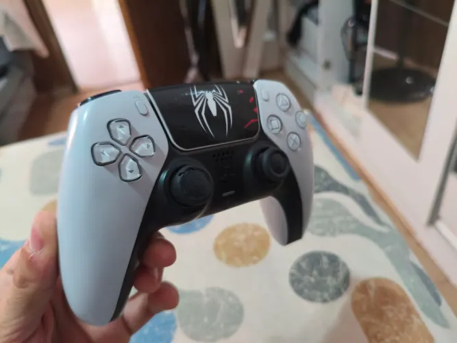 Dual sense PS5 com um pouco de drift