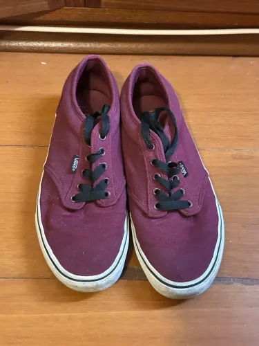Sapato Vans Cor Vinho Tamanho 42