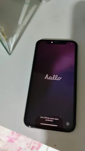 iPhone XR em perfeito estado . Nada danificado .. tudo original . Em perfeito estado de us