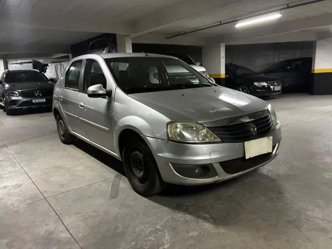 Renault Logan Expression Hi-flex 1.6 8V 4P 2012