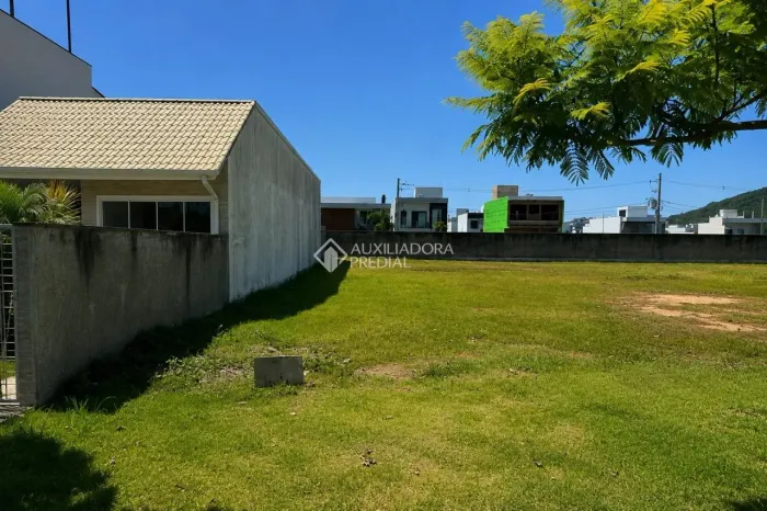 Lote em condomínio Planejado de Biguaçu/SC - Pronto para Construir e Financiar