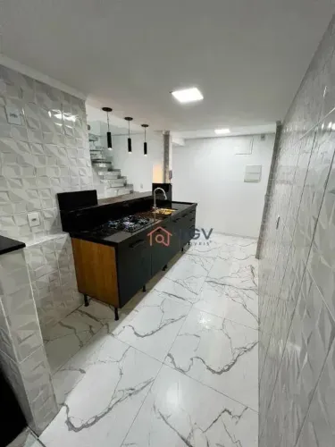 Cobertura com Terraço , Sacada , 2 dormitórios à venda, 104 m² por R$ 560.000 - a 7 minuto