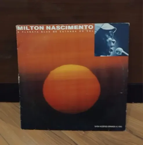 VINIL - Milton Nascimento "O Planeta Blue na Estrada do Sol" (1991), excelente estado.