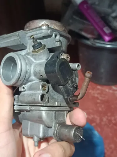 2 carburador de YBR e 1 carburador de factor 125 2011