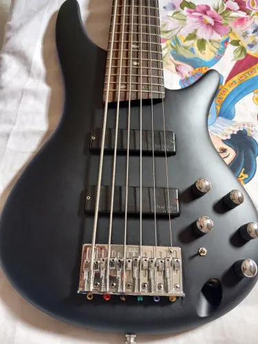 Vendo Baixo ibanez sr506
