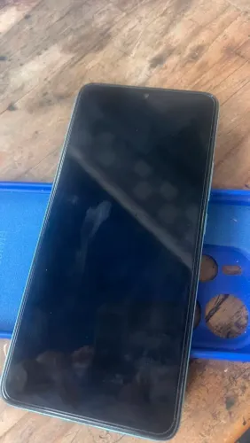 Vendo um red mi not 14 3 meses de uso estado de novo 650 RS