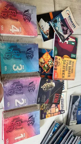 Livros pré-vestibular SAS