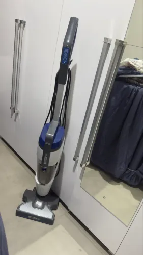 Aspirador de Pó e Passa Pano a Vapor WAP Wapore Up - 2 em 1
