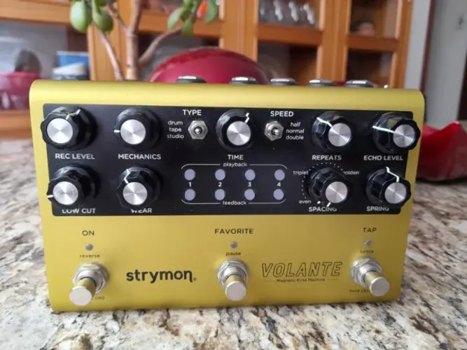 Pedal Strymon Volante (Delay) Americano