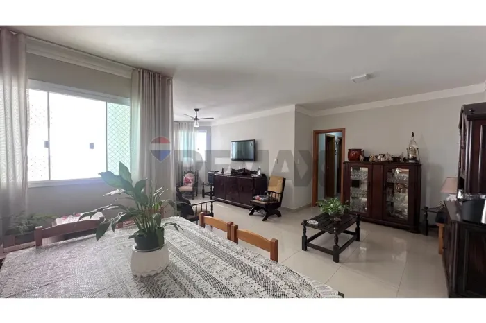 **Apartamento à Venda no Bairro Tabajaras 8º Andar**