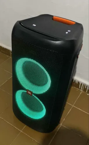 JBL party box 100