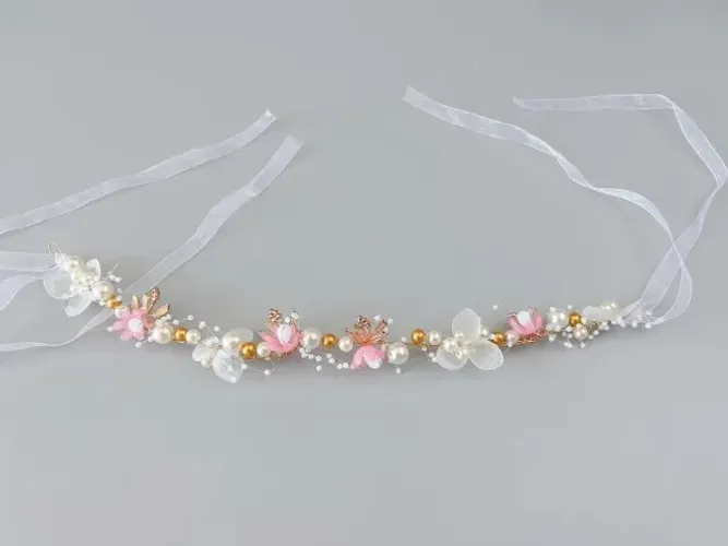 Tiara de flores p/ Daminha