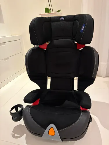 Cadeira Auto Bebês Oasys 2-3 Fixplus Evo Preta Chicco 