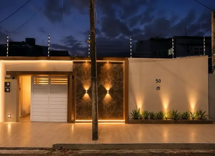 ÓTIMA CASA 4 QUARTOS, PISCINA E ENERGIA SOLAR