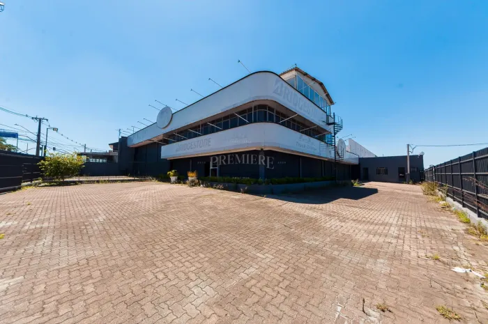 Barracão para alugar, 2500 m² - Pinheirinho - Experimente o Atendimento Boutique!!!