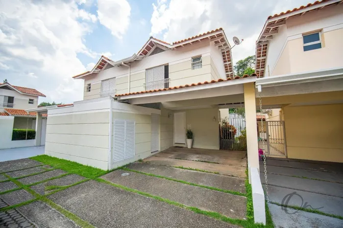 Casa em Condomínio à Venda - 3 Quartos, 1 Suíte, Jardim Rebelato, Cotia, São Paulo