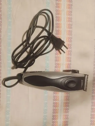 MAQUINA PRA CORTE CABELO POR 30,00 REAIS DESAPEGO PARTICULAR