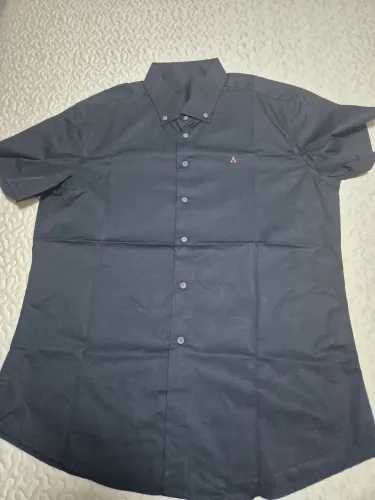 Camisa manga curta preta